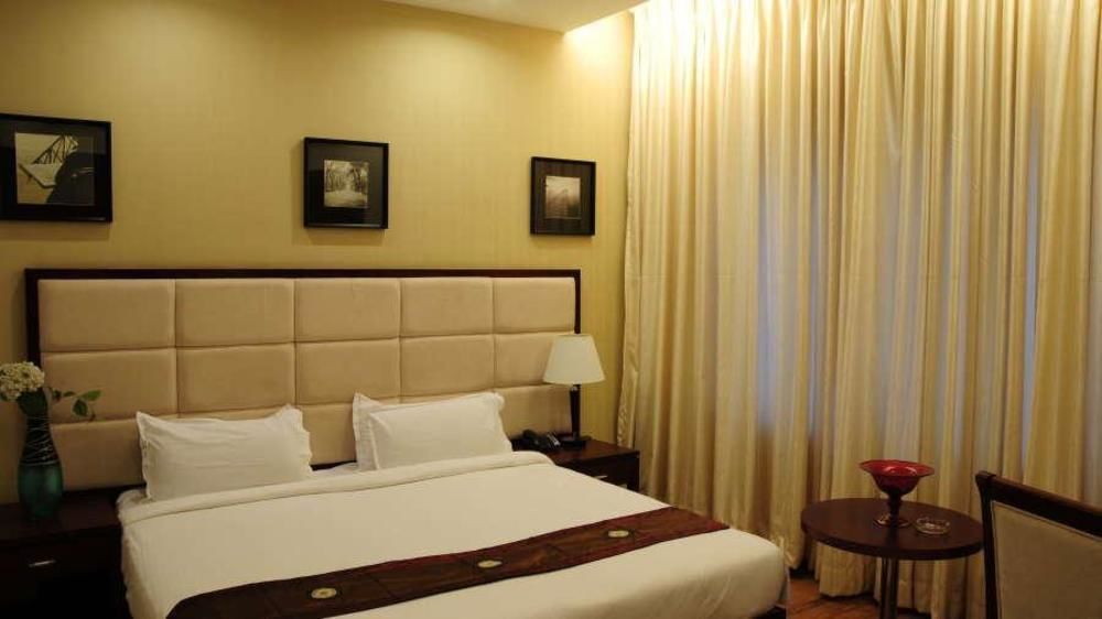 Lotus Park Hotel Bangalore Exterior photo