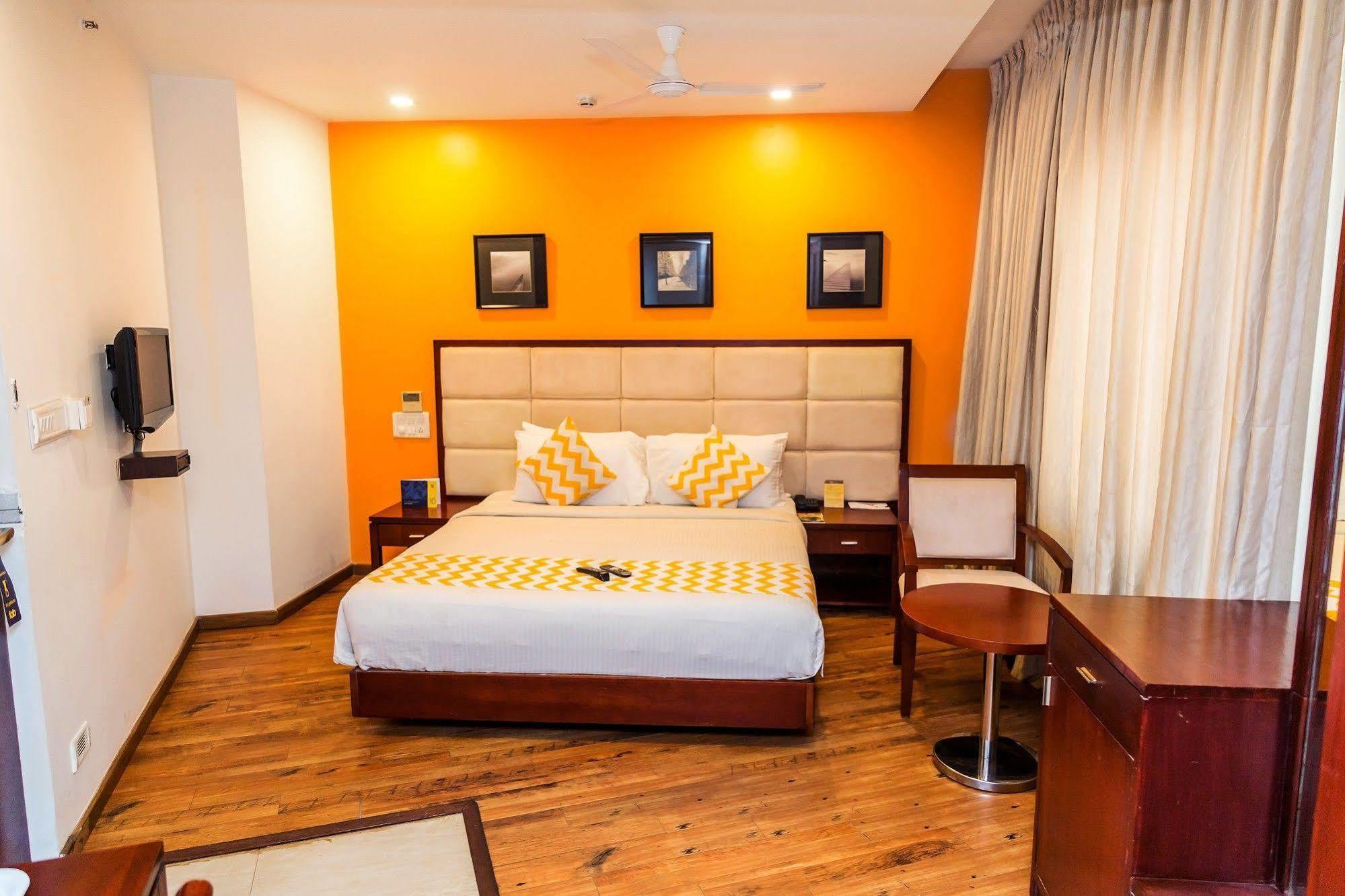 Lotus Park Hotel Bangalore Exterior photo