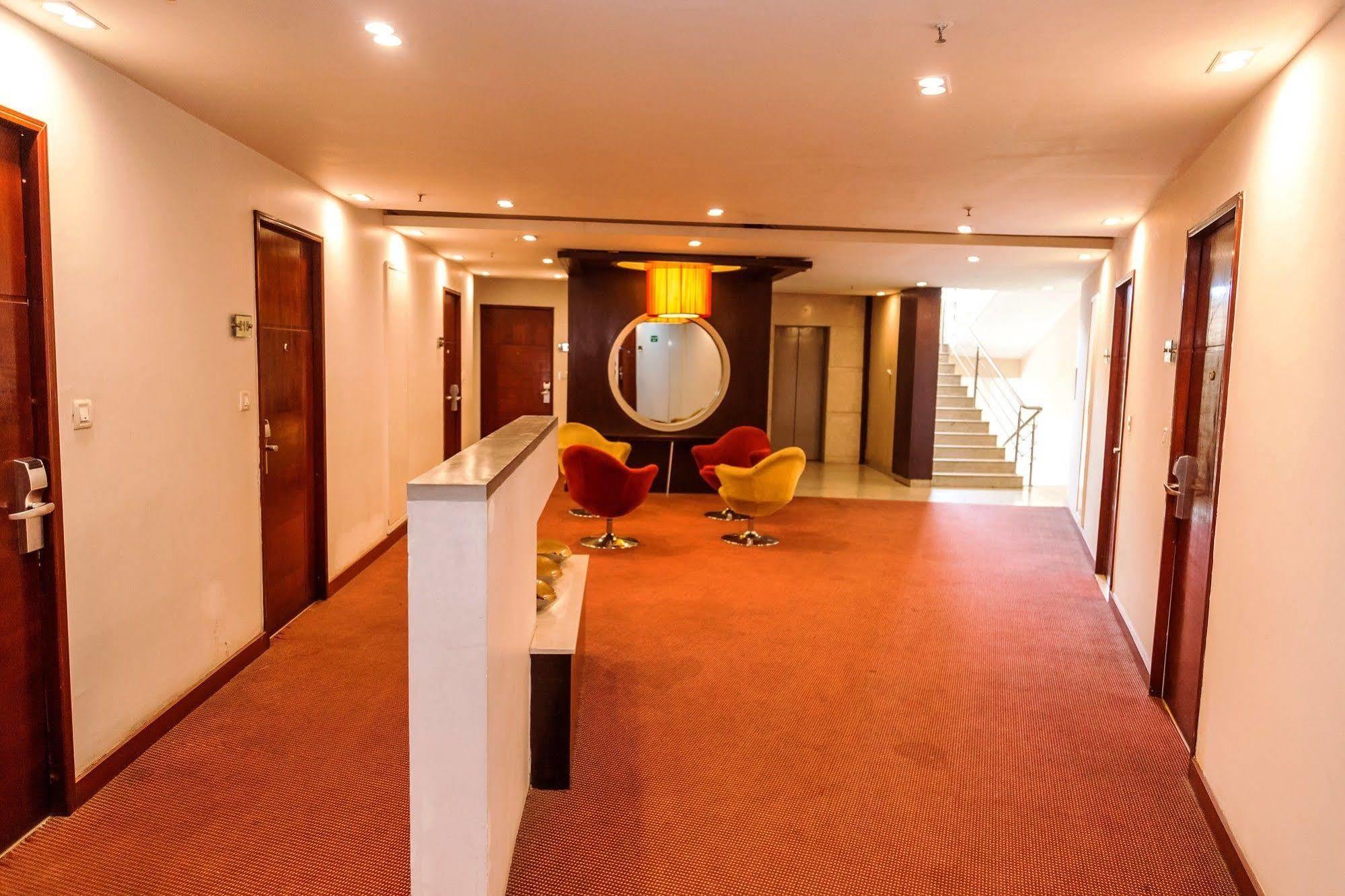 Lotus Park Hotel Bangalore Exterior photo